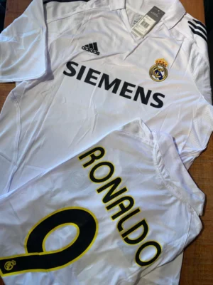 Camisa Retro Real Madrid Ronaldo - 9